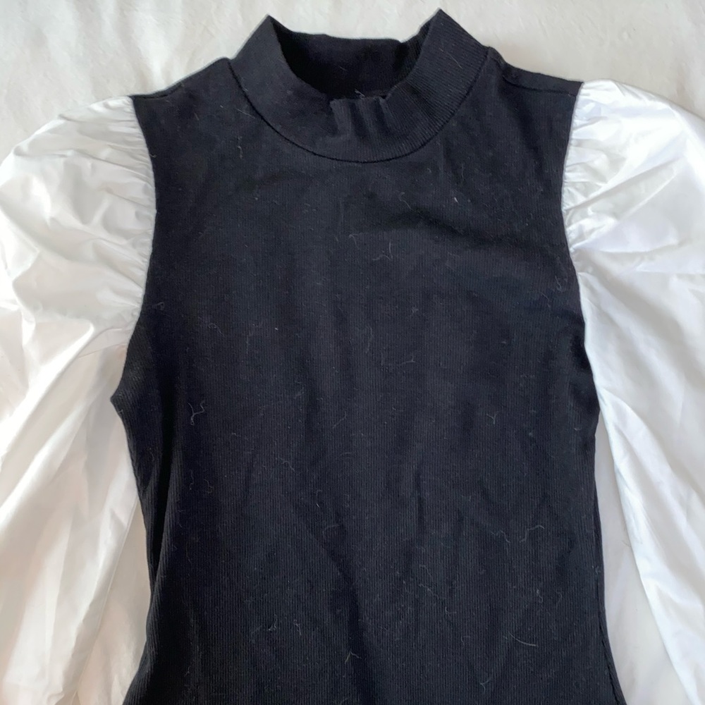 Shein Black Top with White Puffy Sleeves
